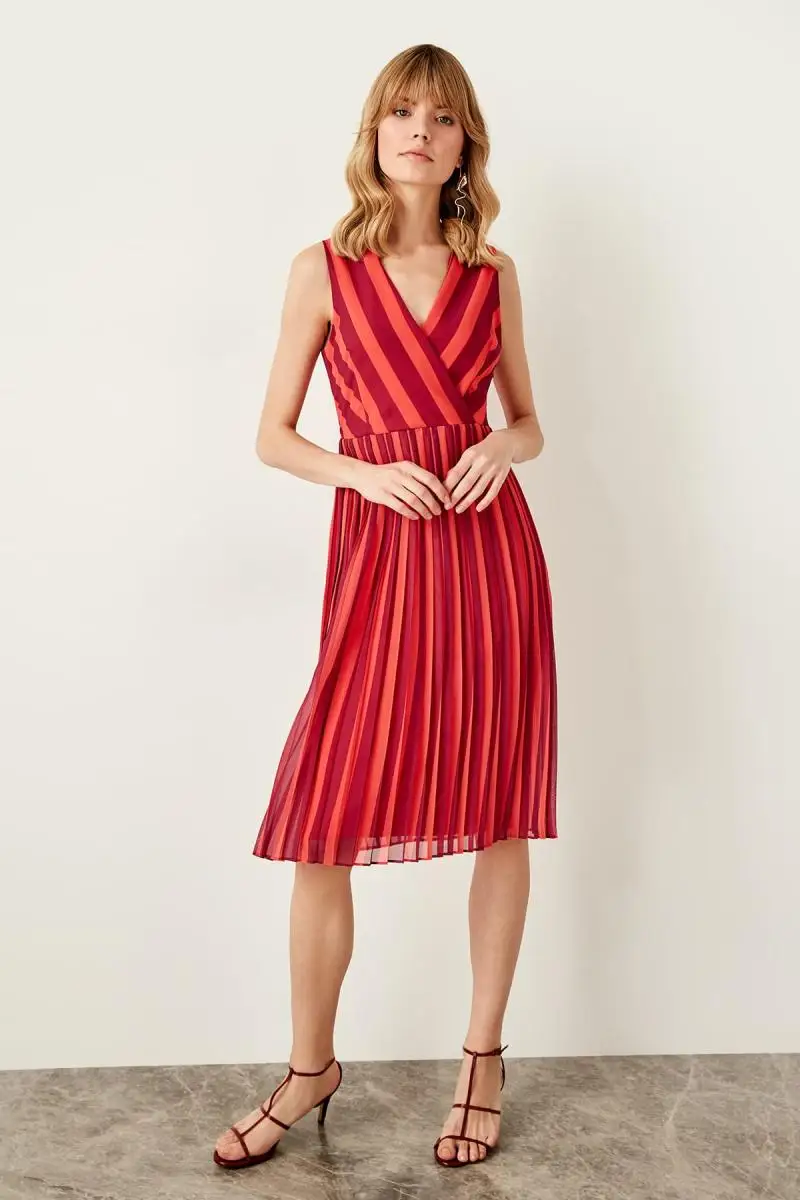 Trendyol Mürdüm Printed Piliseli Dress TWOSS19VM0005 | Женская одежда