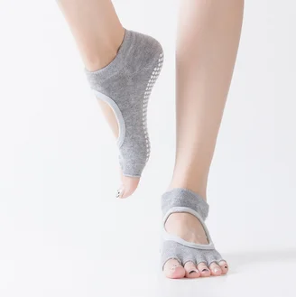 

100pairs new Pedicure Tools Silicone Socks Anti-slip Foot Care Tool Yoga Sport Health Sock Orthopedic Shoes For Women