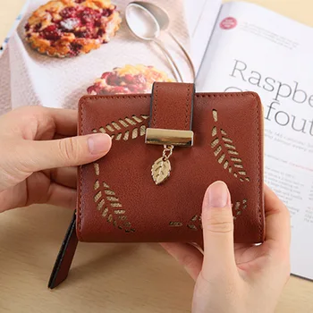 

2020 New Spring Summer Women Leaves Pu Leather Small Mini Square Hollow Out Coin Wallets Woman Card Holder Student Purses OC146