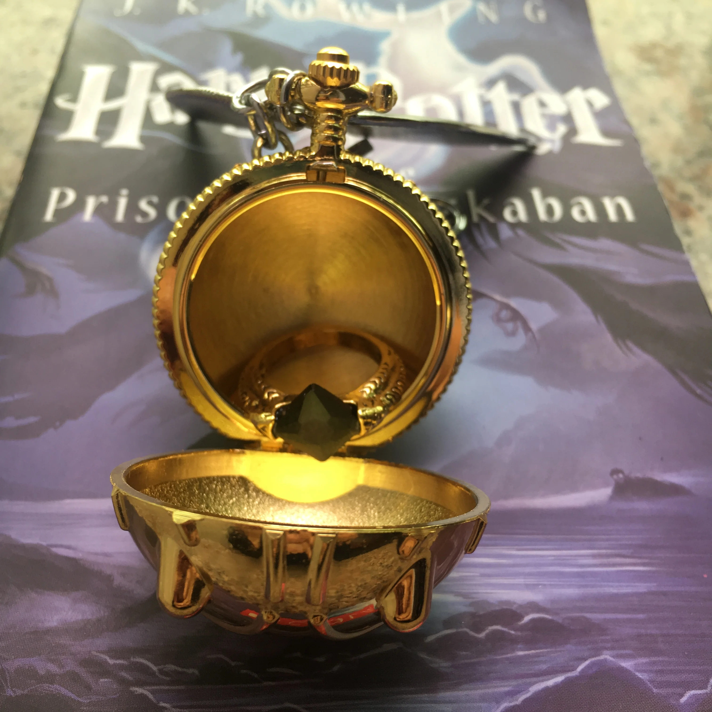 

Golden Snitch Keychain Necklace Resurrection Stone Ring Set Hogwarts Quidditch Cosplay Kid's Halloween Christmas Birthday Gift