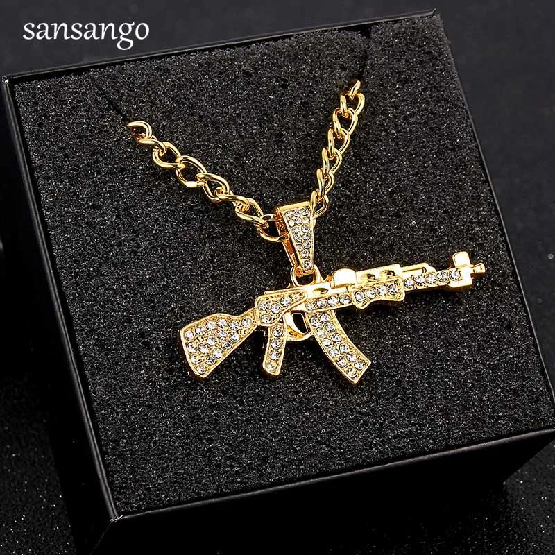 

Golden Alloy Crystal AK47 Shape Pendant Necklace Hip Hop Chain Necklace For Men Boyfriend Fashion Jewelry Gift For Party Gatheri