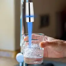 Творческий красочные светодиодный воды кран световой изменяющееся свечение Насадки для душа Кухня аэраторы для крана для Кухня Ванная комната продукты