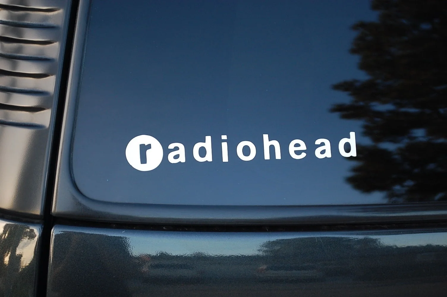 

Radiohead Vinyl Sticker Decal (V3) Window The Muse The Smiths The Cure Rock 15cm