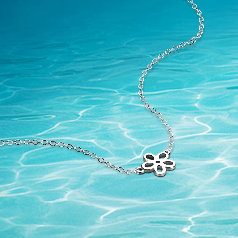 

New shelves Plum Flower Necklaces Pendants Women Charm Clavicle Chains Chic Beautiful Necklaces Gift