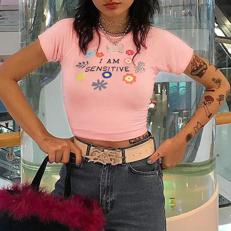 المرأة الصيف زهرة طباعة الوردي الحلو تي شيرت الفتيات قصيرة الأكمام عارضة المحاصيل قمصان أنا الحساسة إلكتروني المحملات النساء قميص قصير
