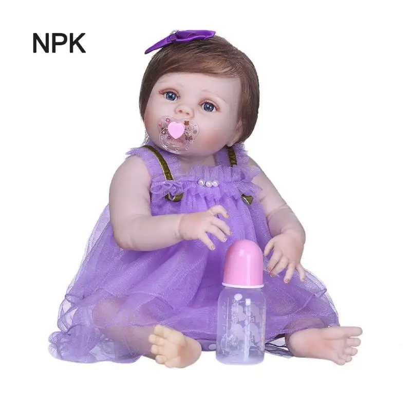 

NPK 56cm Simulation Doll Cute Realistic Vinyl Simulation Doll Lifelike Silicone Reborn Baby Doll Toys Imitation Baby Bathing Toy