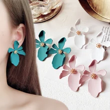 Mode nouvelle boucle d'oreille chaude exagérer grand charme de fleur femmes coréennes 1 paire alliage 4 couleurs cadeaux de Jwelry(China)