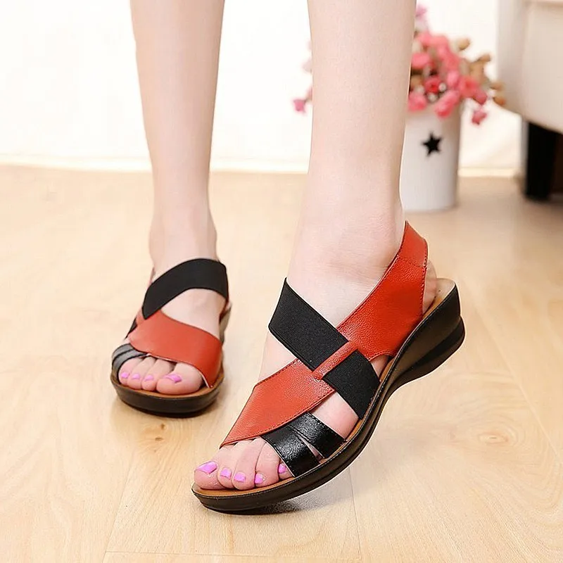 

Women Sandals Leather Soft Bottom Mother Sandals Peep Toe Fashion Ladies Sandals 2019 Summer Flat Sandals Female Shoes