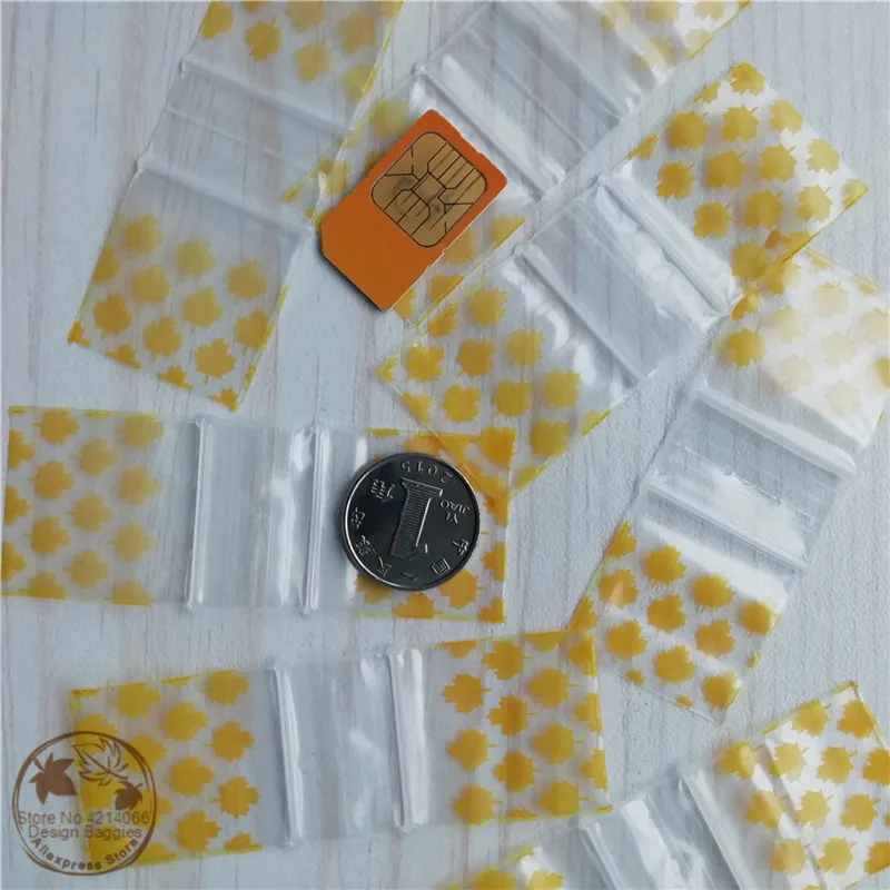 1010 Small Clear Ziplock Bags 100pcs 1x1inch Yellow Maple Leaf Design Print Baggies Plastic Cigarette Bag D031 | Дом и сад