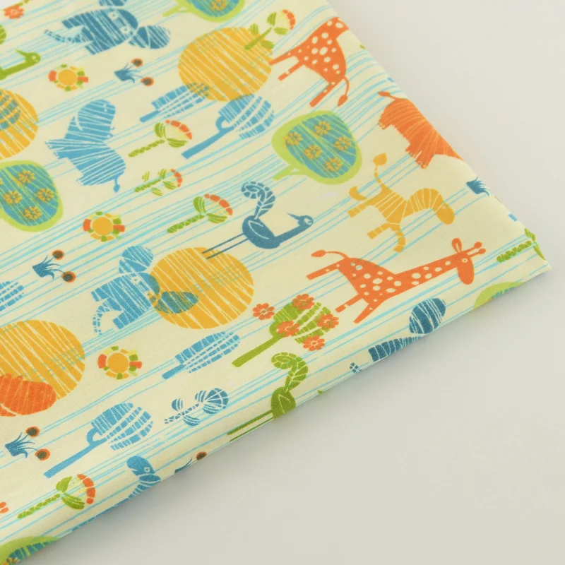 Милые животные дизайн хлопок легкая желтая ткань саржа шитье текстильная ткань Лоскутная Ткань Tecido куклы см