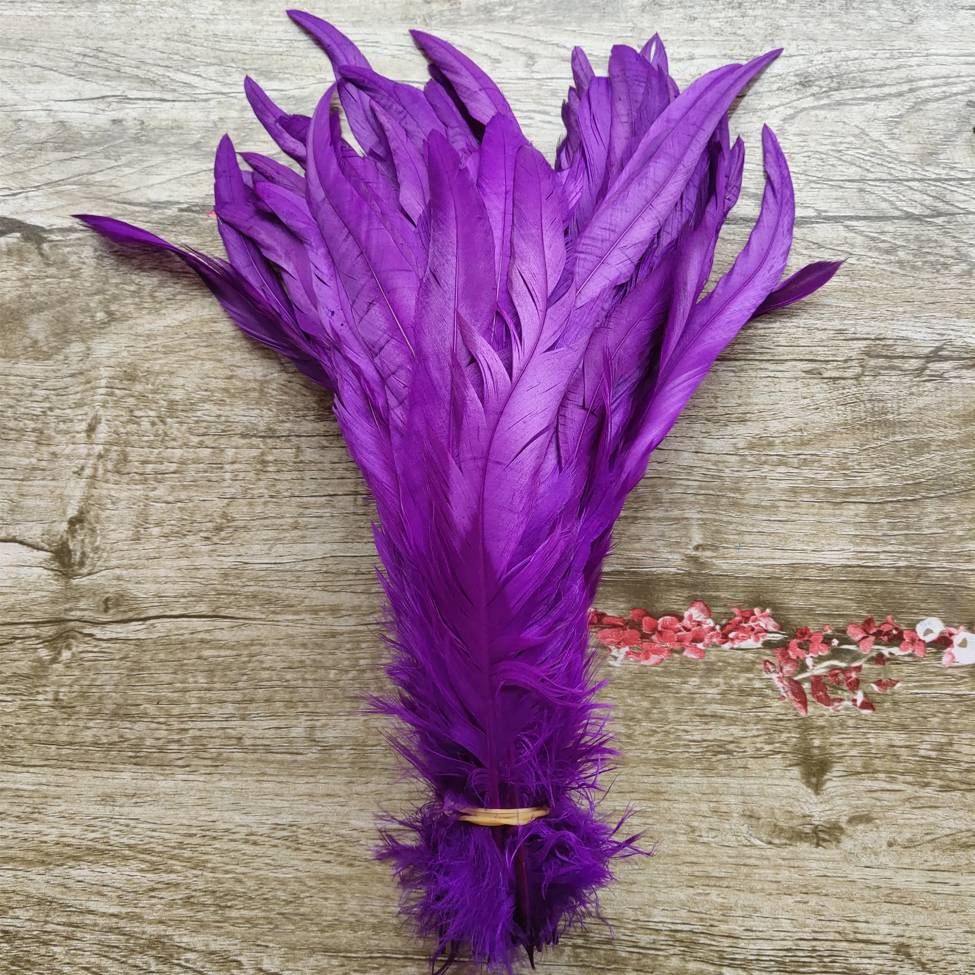 Hot Sale! 100pcs/lot Beautiful Purple Dyed Rooster Tail Feathers 1416