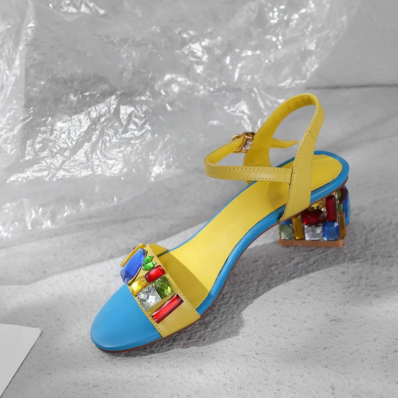 

Women Sandals Gladiator Colorful Crystal Heels Sandals Sweet Style Buckle Strap Sandals Med Heels Yellow Sandals Shoe 2019 New
