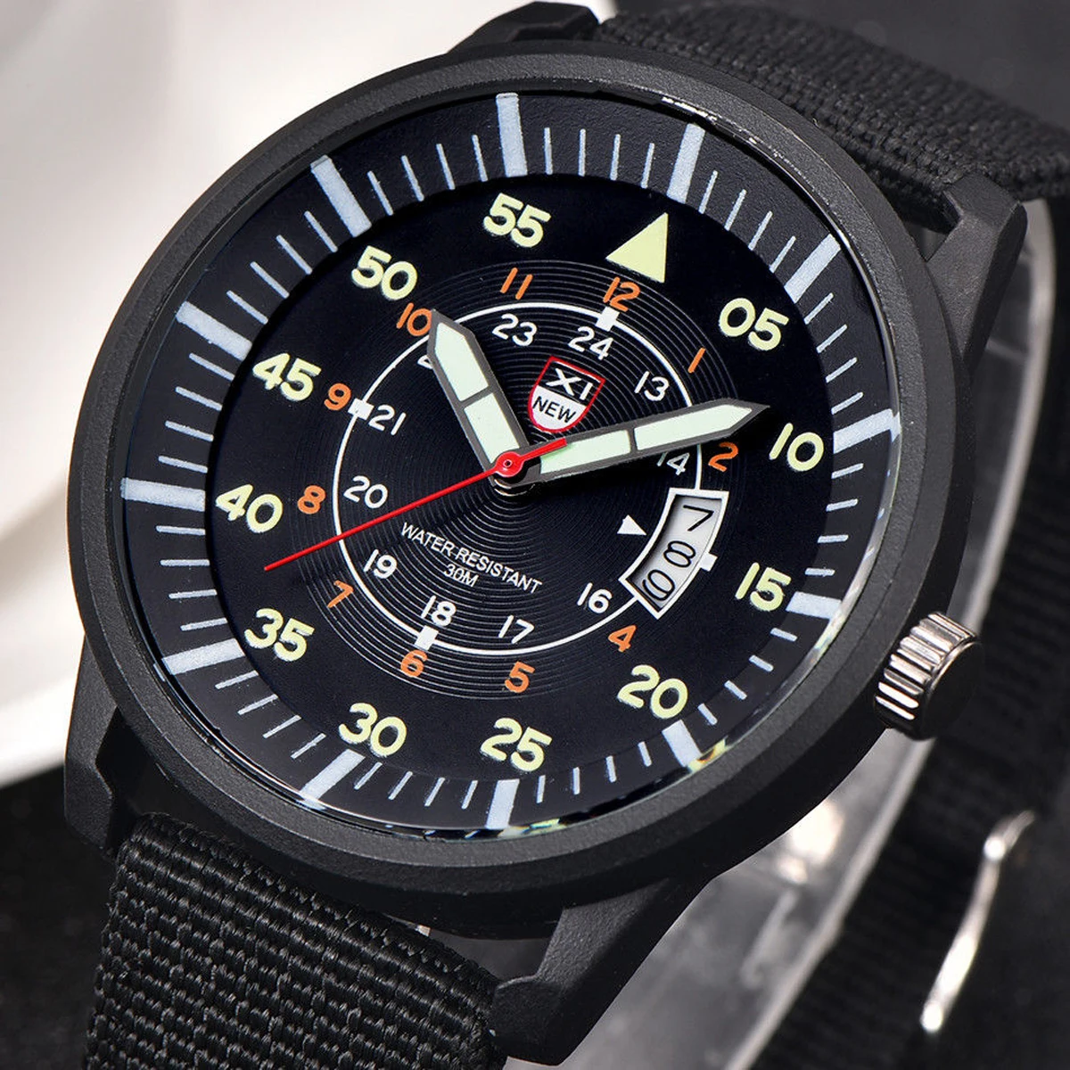 

Shellhard 1pc Fashion Men Stainless steel Glow In The Dark Watches 5 Colors Luminous Sport Date Nylon Band Quartz Wrist Watch