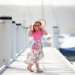 Очаровательная одежда для малышей с цветочным рисунком для девочек хлопковый топ чисто белая футболка юбка с цветочным принтом наряды