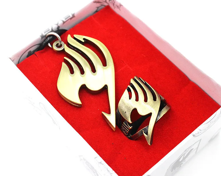 

Japan anime Fairy Tail Ring Necklace boys girl cosplay Metal pendant ring Cosplay Costume Accessory ring necklace in box