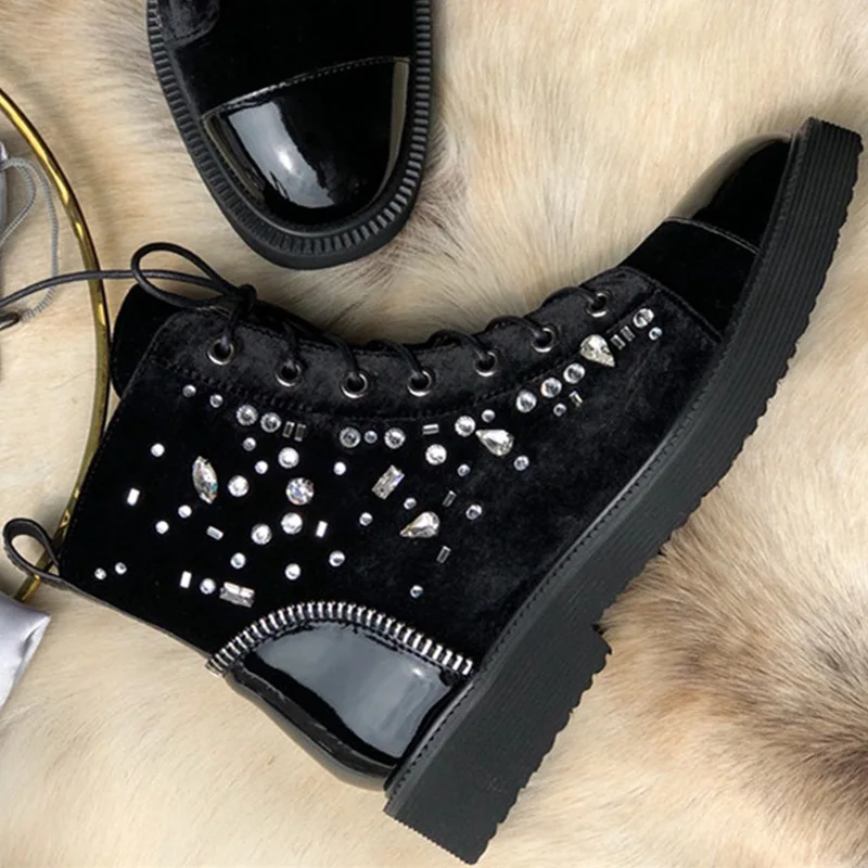 

RUIYEE ladies boots fashion Martin boots 2018 new autumn and winter women's boots imported silk velvet motorcycle boots