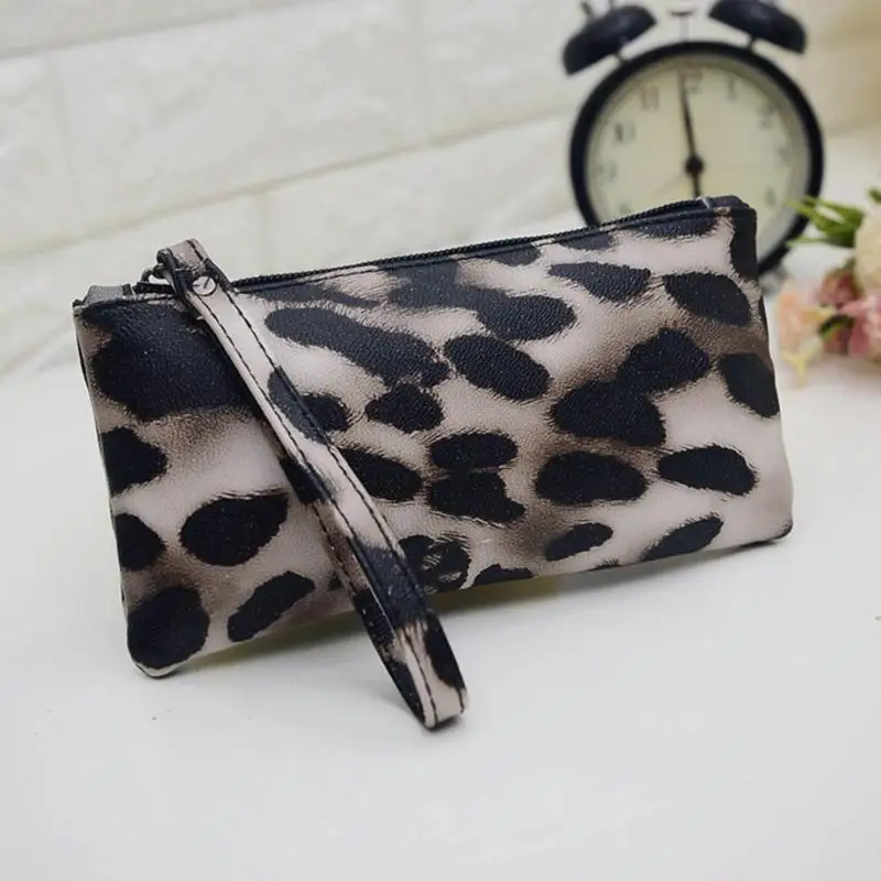 

Women PU Leather Zipper Purse New Fashion Leopard Long Wallet Mini Coin Bag Black Wristlet Bag Coin Purse Ladies Wristlet 2019