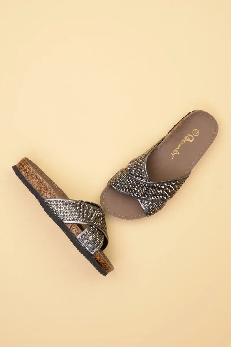 

Bambi Lead Female Slippers F0343009099