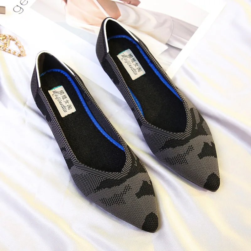 En Ligne Femmes chaussures plates décontracté sans lacet chaussures en tissu dames mocassins pour dame bout pointu mode grande taille Espadrilles chaussures femme nouveau