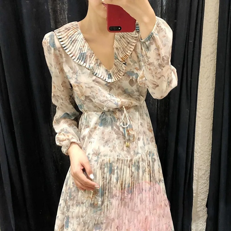 TWOTWINSTYLE طباعة فساتين النساء نفخة طويلة الأكمام الدانتيل يصل عالية الخصر ميدي مطوي اللباس أزياء النساء الملابس 2018 الخريف جديد