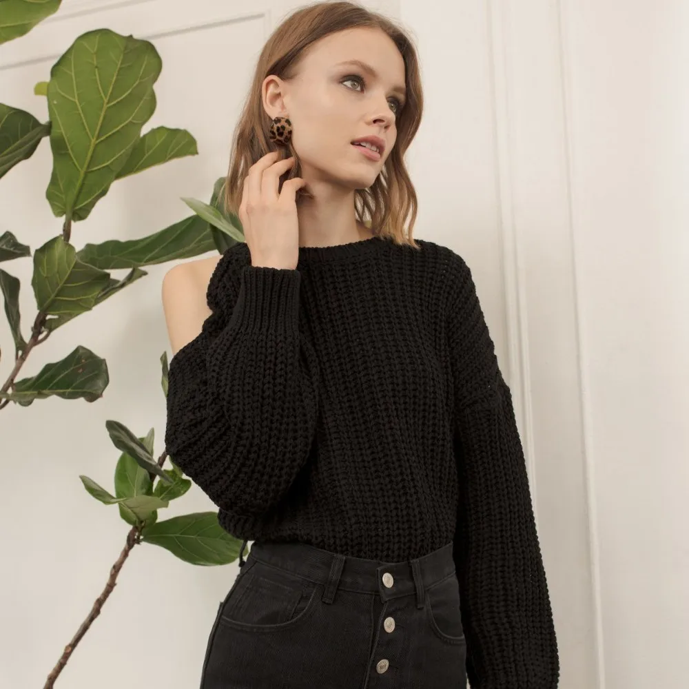 HDY Haoduoyi Simplicity Pure Black Color Exposed Shoulder O-neck Lantern Long Sleeves Easy Sweater New Arrival HDY Haoduoyi Simplicity Pure Black Color Exposed Shoulder O-neck Lantern Long Sleeves Easy Sweater New Arrival