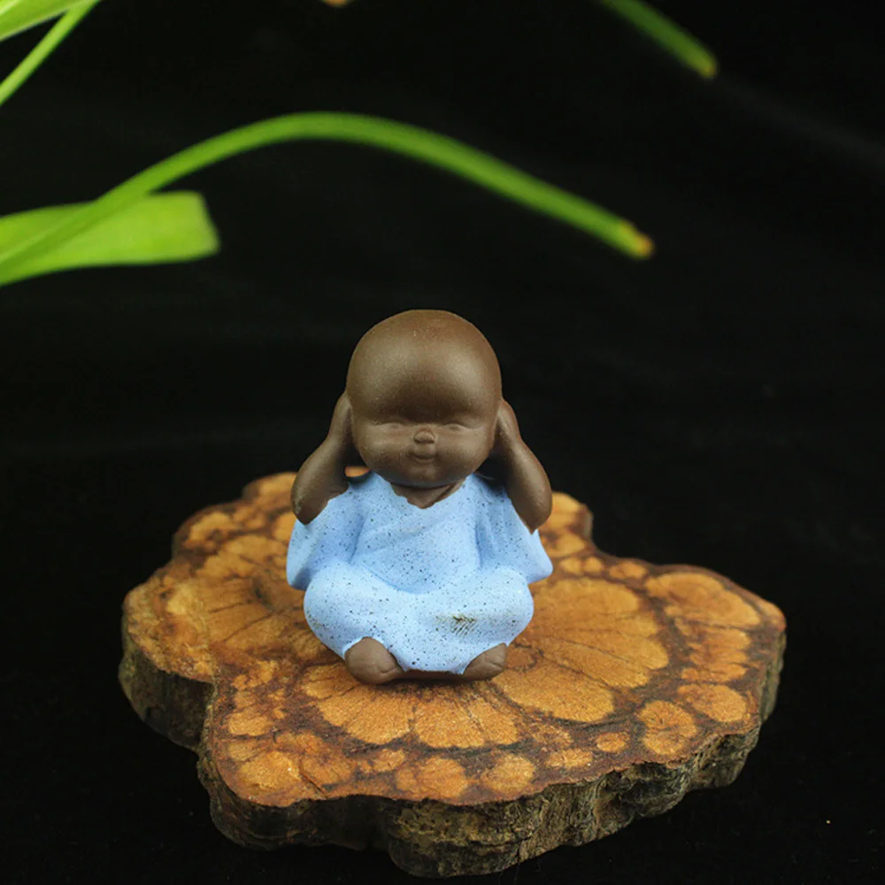 

Mini Ceramic Monk Buddha Statue Tea Pet for Zen Garden Tea Tray Decor Craft 1PC