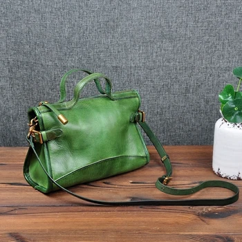 

The first layer of leather leather handmade Mature female atmosphere shoulder shoulder Messenger bag Europe and the United