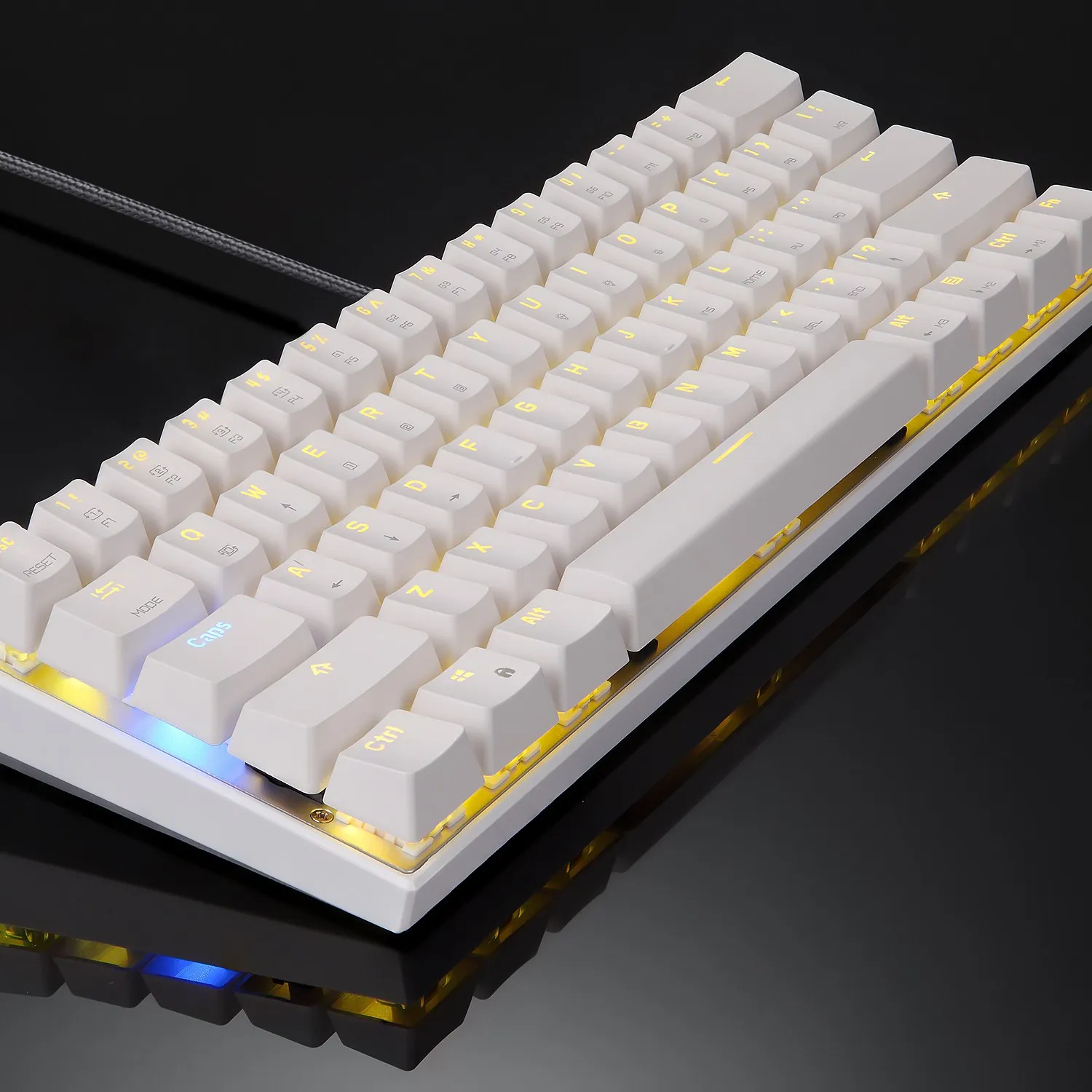 

MOTOSPEED Ck62 Mechanical Keyboard Bluetooth Wireless Dual Mode With Rgb Backlight Keyboard 61 Keys Gaming Keyboard For Lol Pu