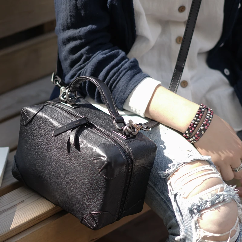 Genuine Leather Cross body Bags for Women 2019 Luxury Branded Box Single Shoulder Oblique Across Small Square Packets Handmade Genuine Leather Cross body Bags for Women 2019 Luxury Branded Box Single Shoulder Oblique Across Small Square Packets Handmade