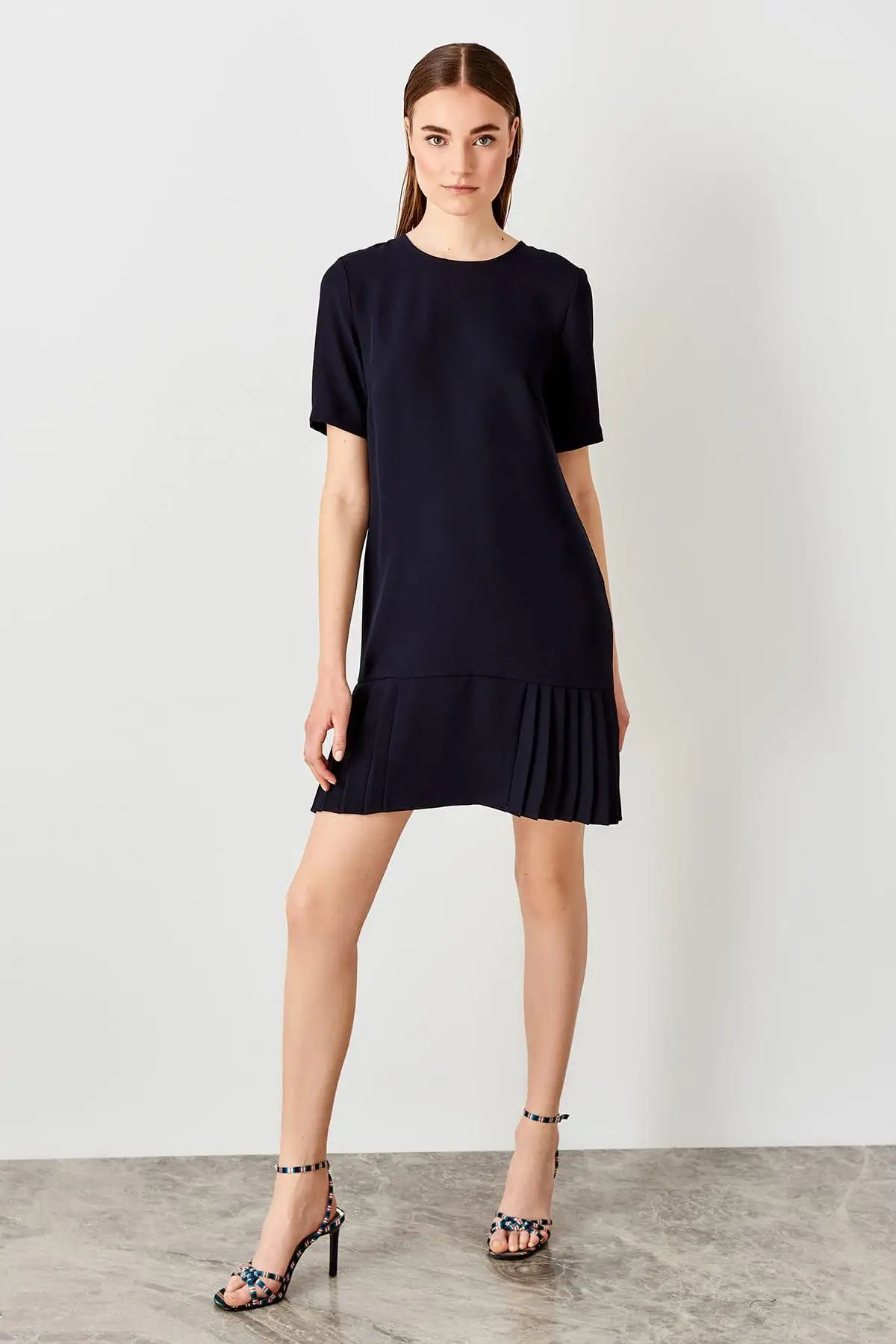 

Trendyol Navy Pilise Detail Dress TWOSS19KV0060