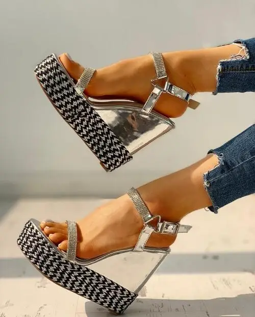 

2019 New Studded Open Toe Platform Wedge Sandals in Spring Summer Shoes For Woman Patchwork Sexy Light Night Club Shoes