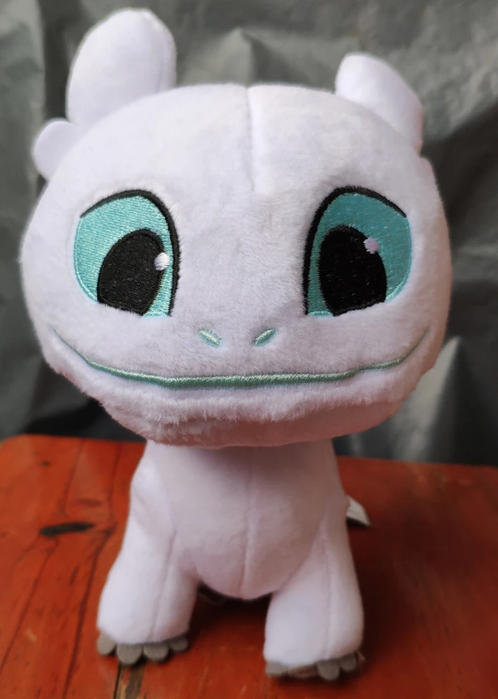 

How To Train Your Dragon 3 Plush Toy Dragon Fury Light Soft White Plush Doll 22 Cm