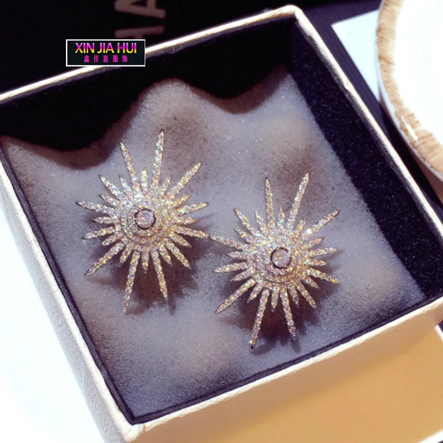New Pattern Fashion Korea Earrings For Women Luxurious Trend Flicker Rhinestone Temperament Ear Nail Eardrop Woman Jewelry | Украшения и