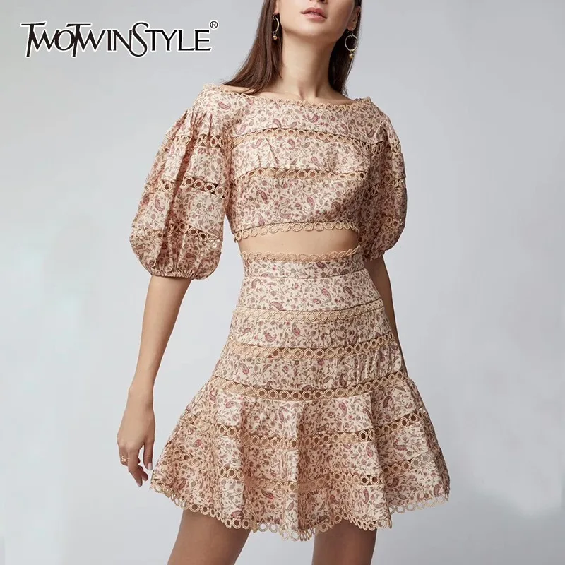 

TWOTWINSTYLE Print Two Piece Set Embroidery Patchwork Hollow Out WomenTops Puff Sleeve Short Mini Skirt Female Suit Fashion New