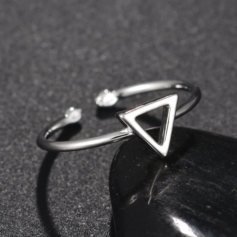 

Unisex Vintage Rings For Wedding Party Hallow Triangle Ring For Lover Real Copper Quality Rings Fashion Jewelry Adjustable