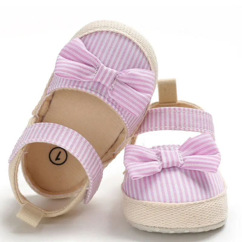 Детская летняя обувь для новорожденных девочек и мальчиков, мягкая обувь для младенцев, противоскользящие кроссовки в полоску с бантом для детей 0-18 месяцев