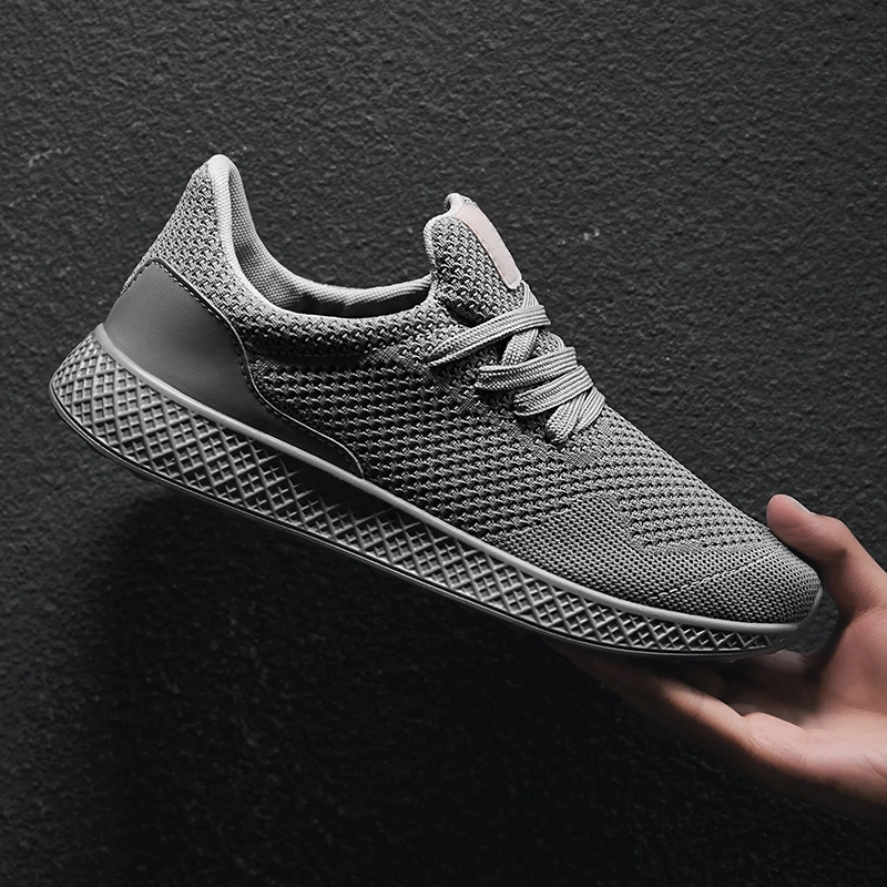 2019 New Breathable Mesh Man Running Shoes Lightweight red black Jogging Walking Sport Shoes Male Footwear Trainer Sneakers Men