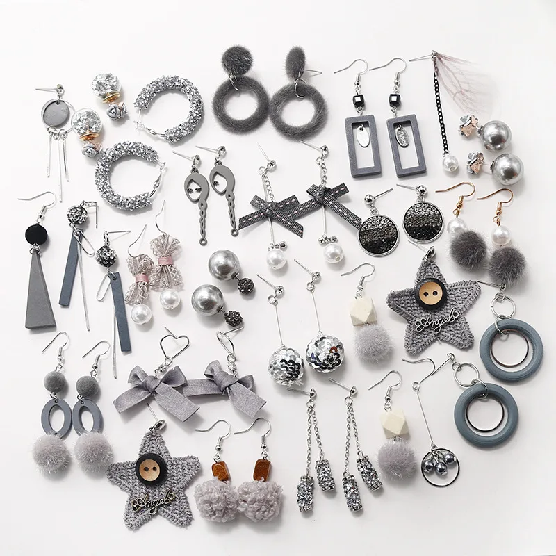 

Korean geometric pearl long earrings 2019 fashion new gray wood wool ball rhinestone flower bow Stud earring earrings For Woman
