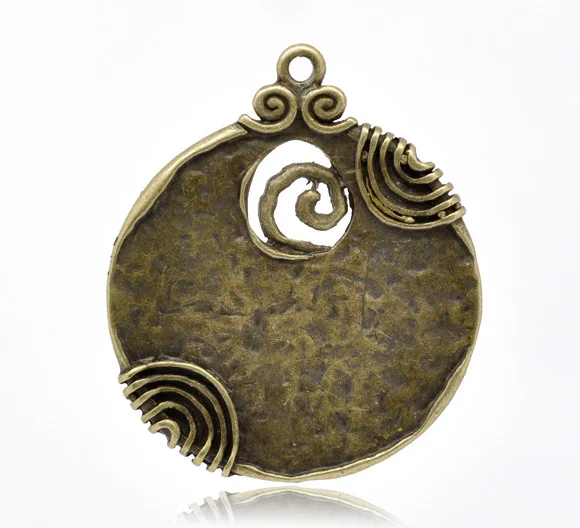 

5 Bronze Tone Pattern Round Pendants 52x45mm (B13766)