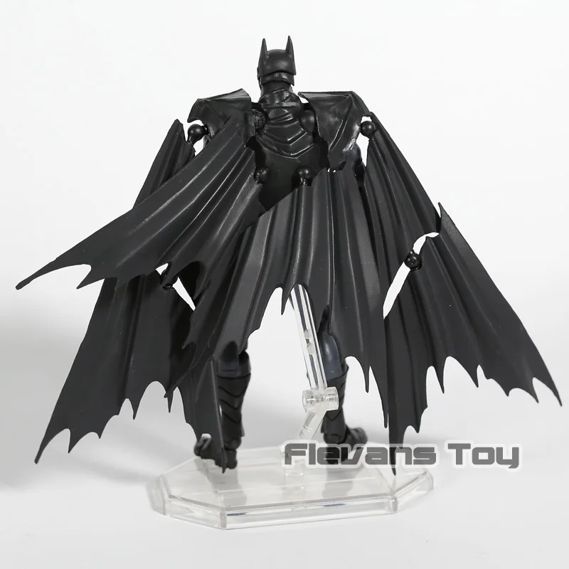 DC Comics Justice League Superhero Revoltech NO.009 Batman Action Figure Collectible Model Toy