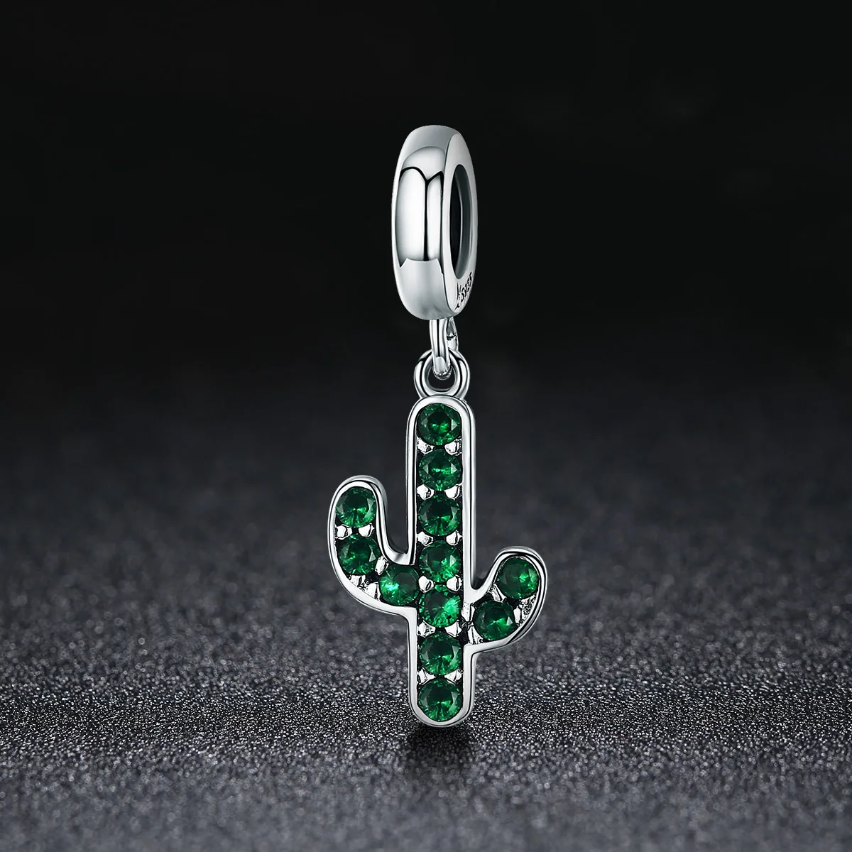Женский браслет и кулон из серебра 2019 пробы с зеленым кубическим
