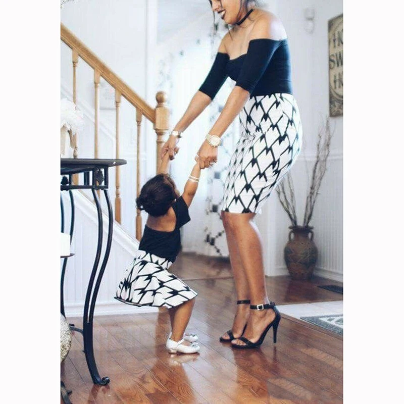 

2019 Family Matching Outfit Mother and Daughter Dress Off Shoulder Parent Child Mini Dresses Women Girl Clothes Summer Costume