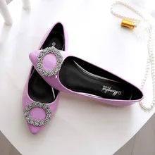 Женская обувь на плоской подошве; пикантные женские лоферы без застежки из лакированной кожи; вечерние стразы; женские тонкие туфли с острым носком; большой размер 43