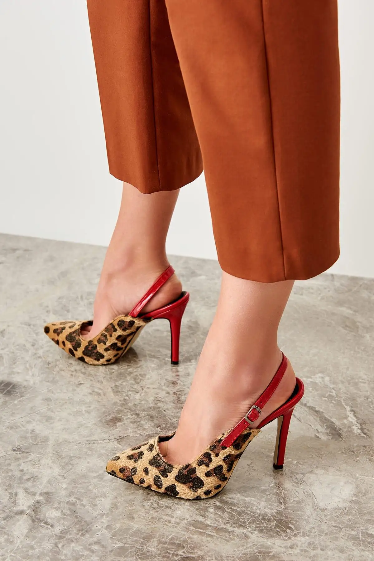 

Trendyol Brown Colt Feather Leopard Pattern Women 'S High-Heeled Shoes TAKSS19EE0008