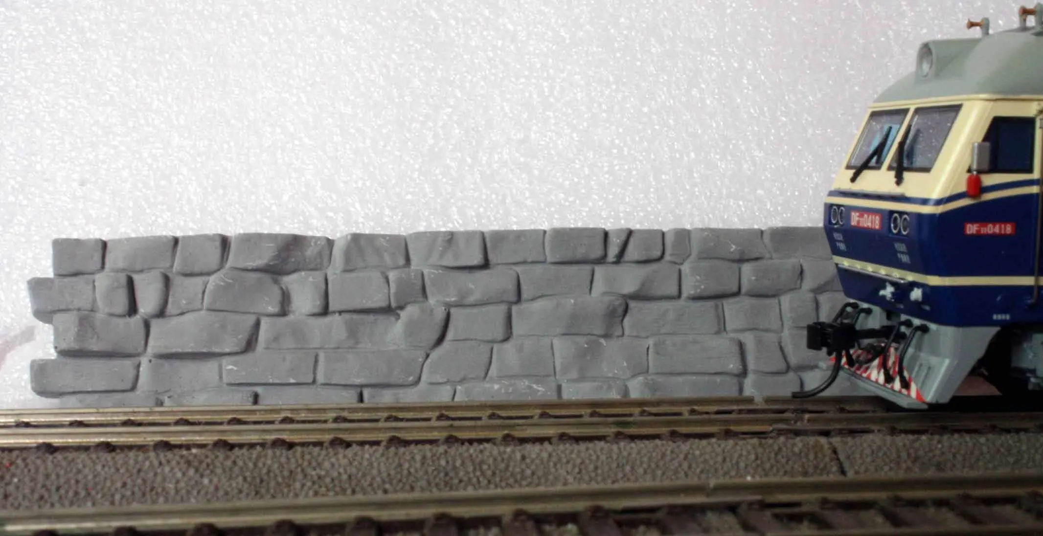 Casting Train Model Railway Miniature Simulation Scene Parts Side Slope The Stone Wall Toys | Игрушки и хобби