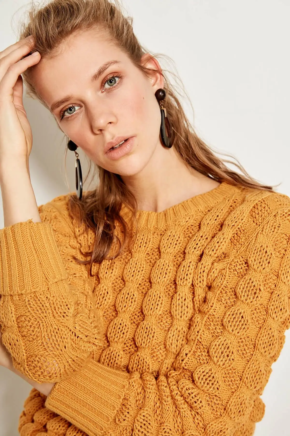 TRENDYOLMİLLA Mustard Mesh Detaylı Knitwear Sweater TOFAW19LR0280