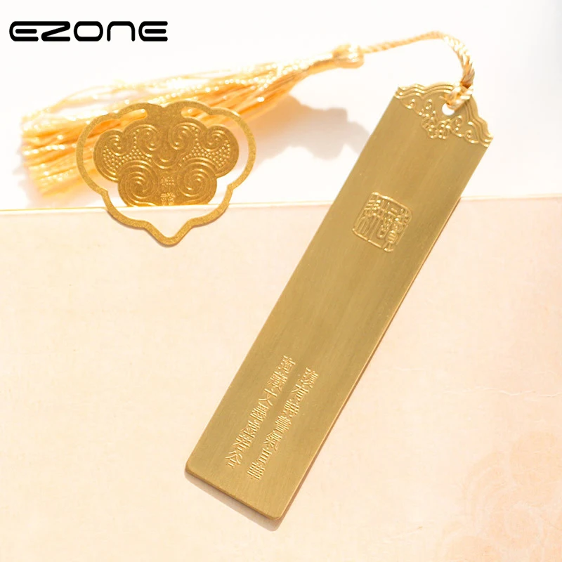 

EZONE 1PC Metal Etching Bookmark Heart Rectangle Shape Brass Golden Book Clip Handmade High-end Creative Stationery 2019 New