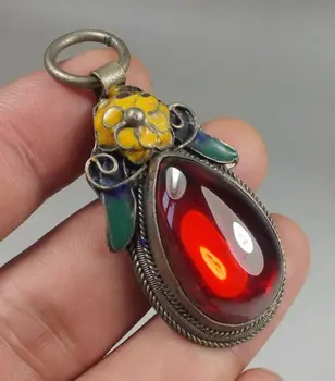 

Chinese Court Red Zircon Color Enamel Carved Flower Amulet Pendant