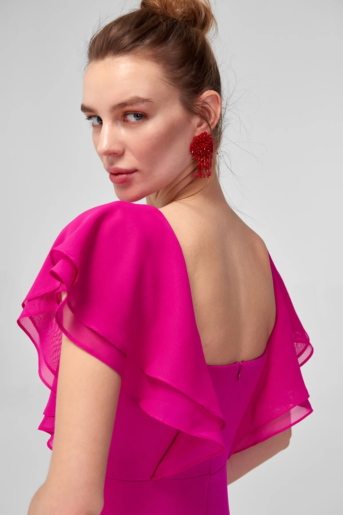 Вечернее платье цвета фуксии с маховиком Trendyol TPRSS18LJ0104|Платья| |