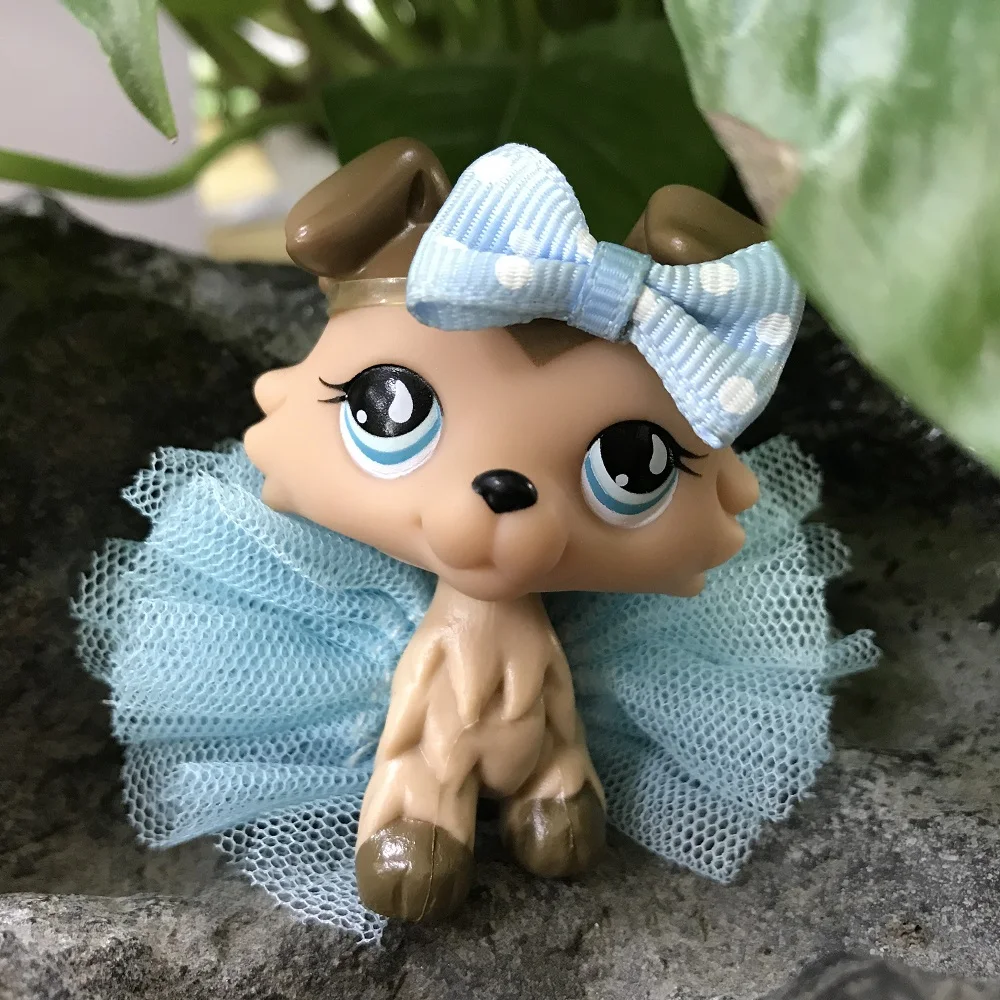 

Pet shop Collie 1PCS Figures #893 Collie Blue Eyes with Mini Accessories Rare Figures Collectable